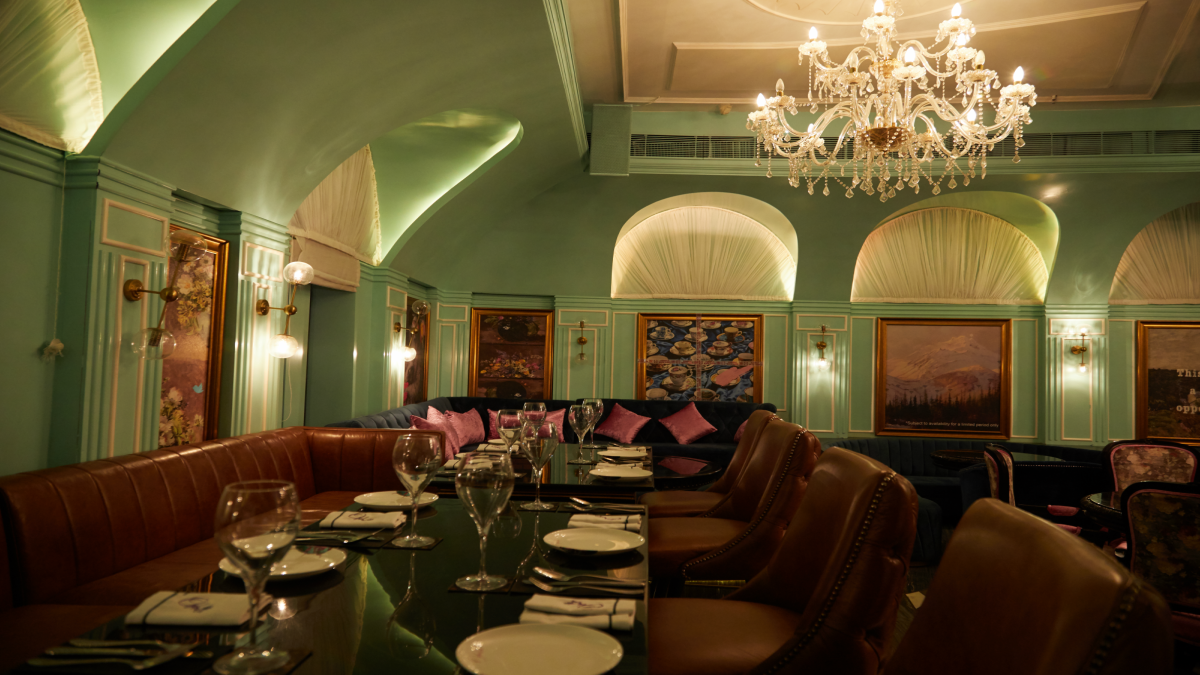 How restaurants are luring in diners amid pandemic