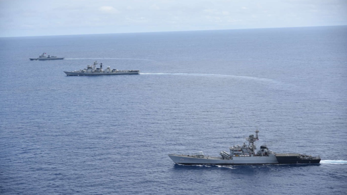 MARITIME PARTNERSHIPS BETWEEN INDIAN AND FOREIGN NAVIES