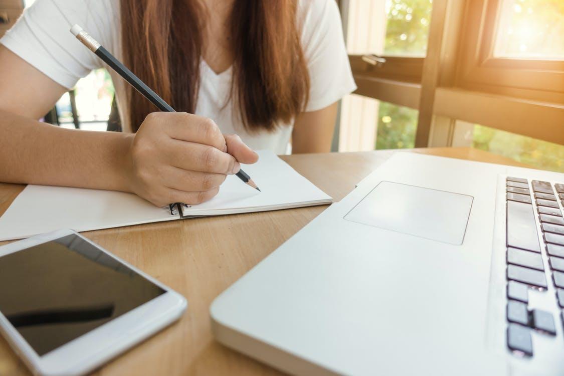 How to write an argumentative essay step by step?