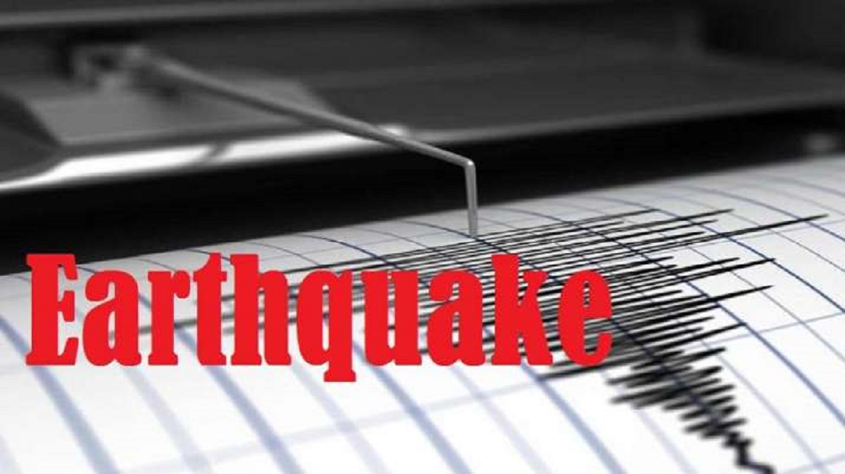 Earthquake jolts Delhi-NCR, netizens run to twitter to confirm 