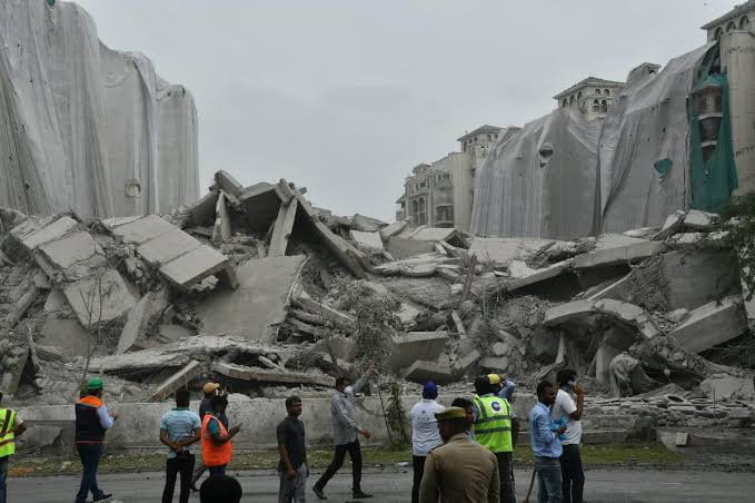 Fix administrative onus for illegal constructions