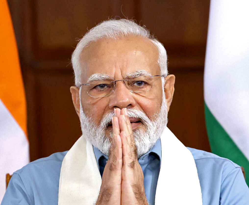 PM Modi calls for developing environment-friendly mobility system