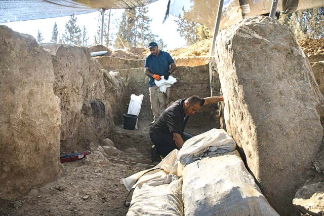 A 5,500-year-old gate discovered in Israel reveals ancient urbanization