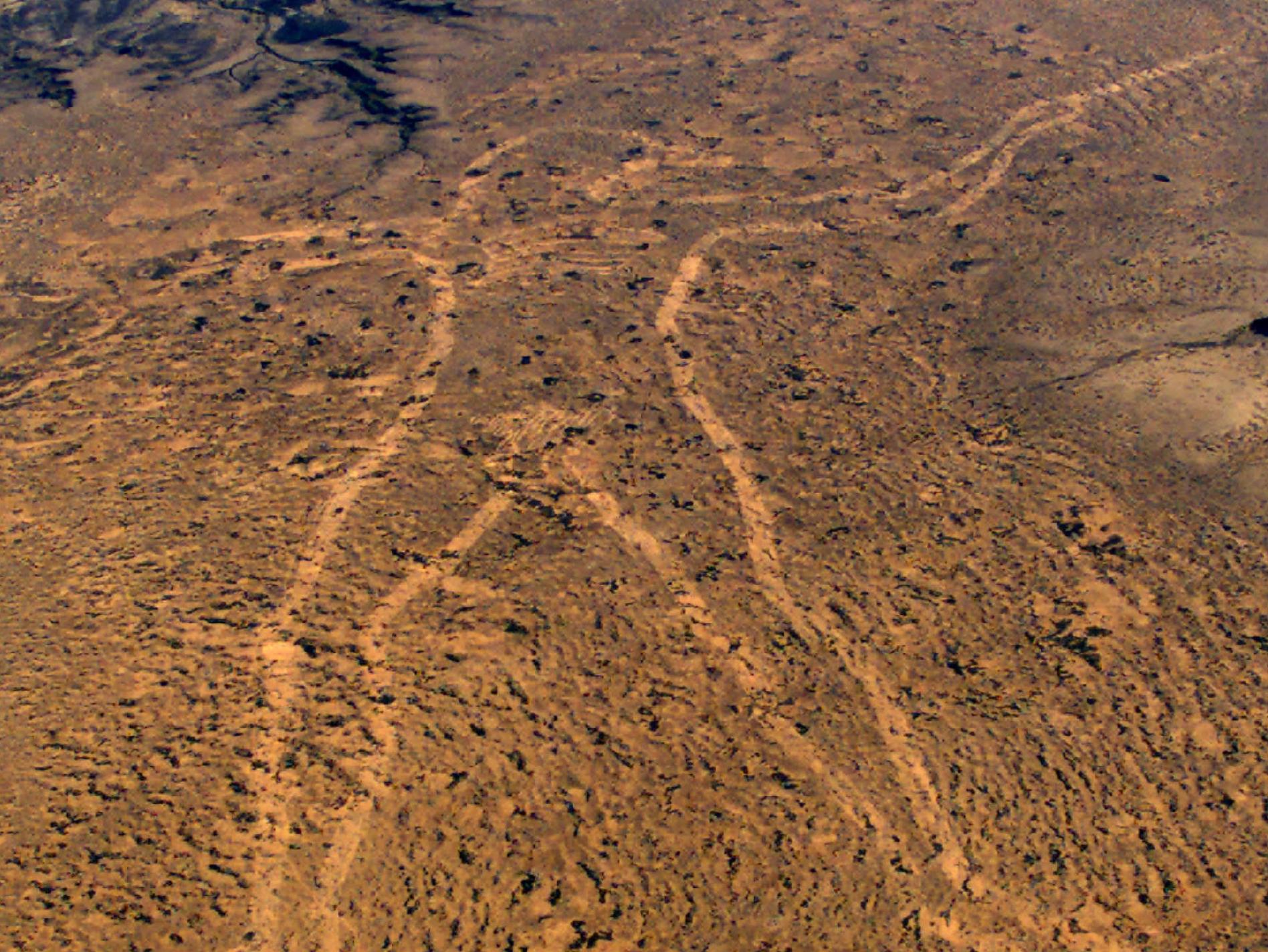 5 Strange Things Found in the Desert