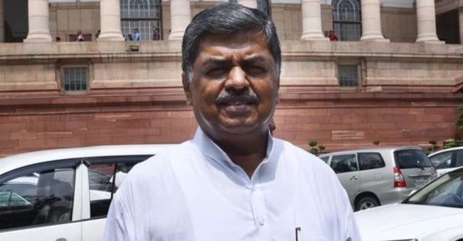 Hariprasad kicks row, says Godhra-type incident may happen