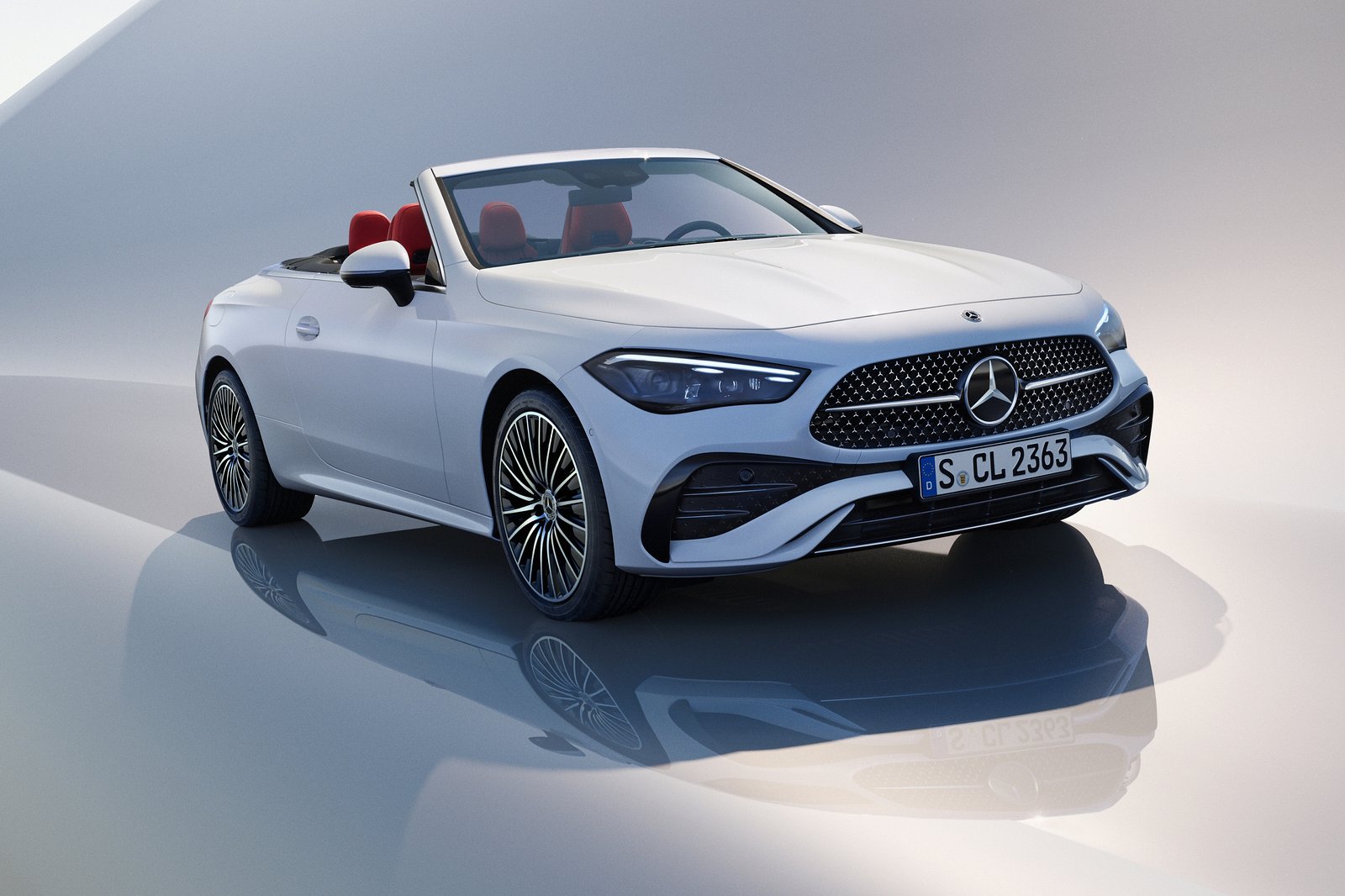 Mercedes Benz UK unveils its latest CLE Cabriolet Coupé, price starts at ,500