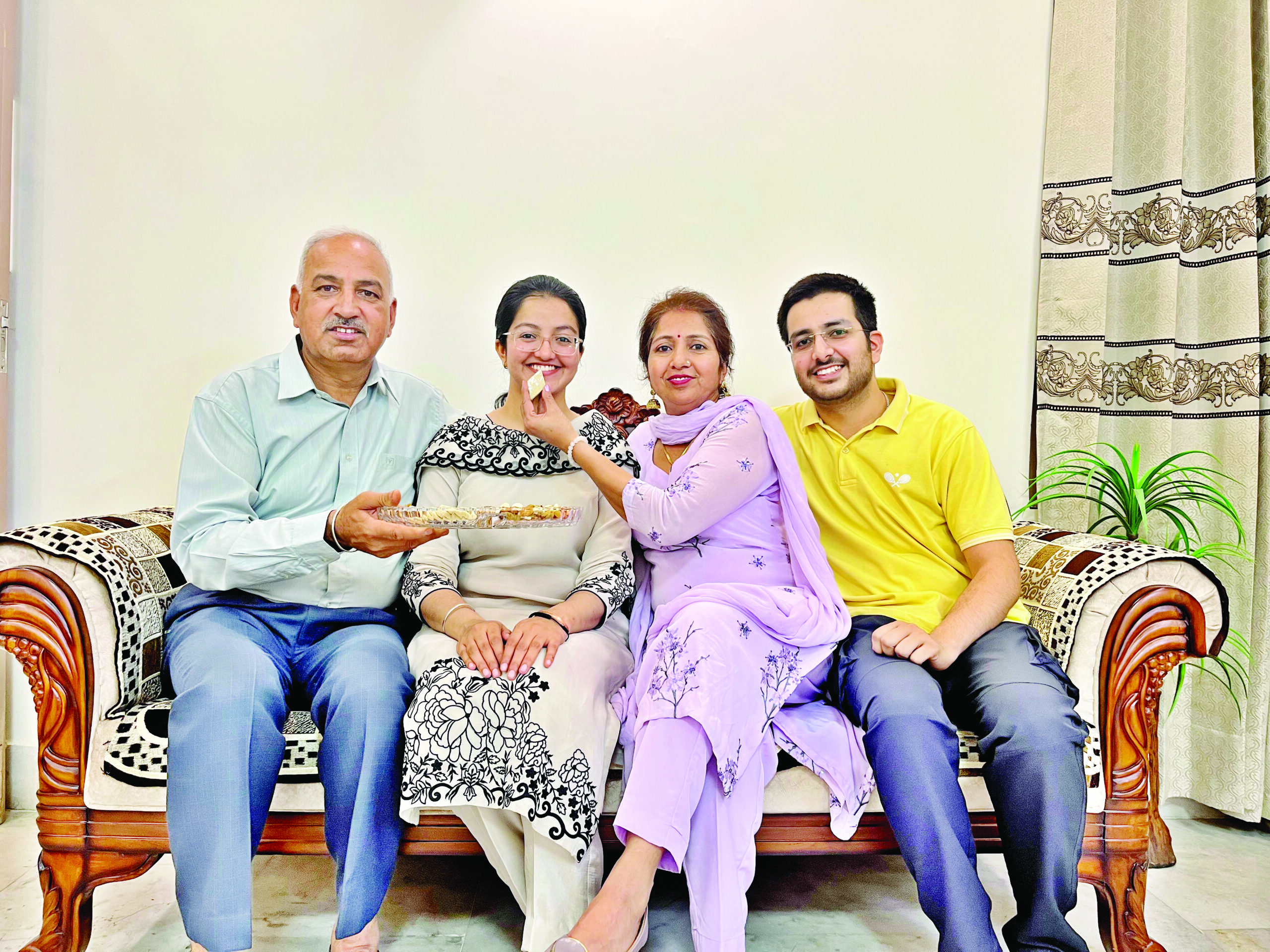 Daughter of Chandigarh police inspector secures 434th rank in UPSC exam