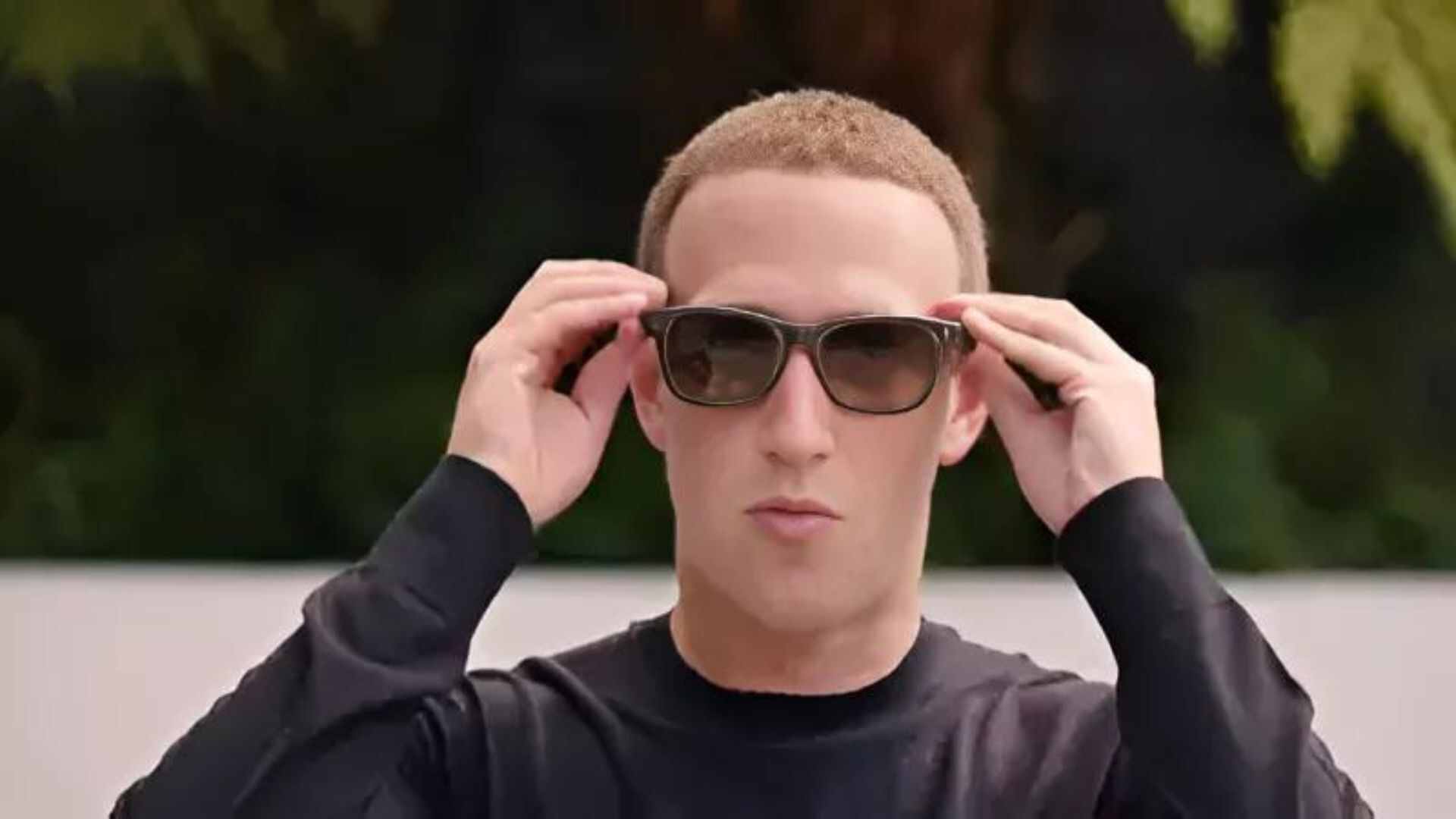 Mark Zuckerberg Becomes Fourth Richest Person; Net Worth Surpasses 0 Billion