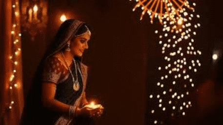 Karwa Chauth 2024: What Time Will The Moon Appear? Fasting Details Inside