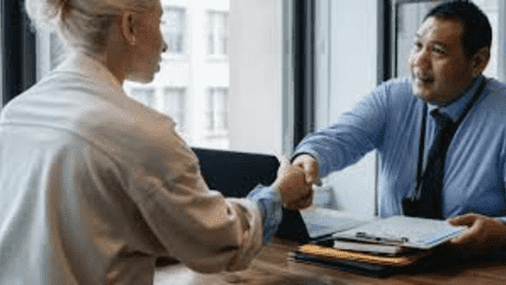 ‘No Experience Is The Best Hiring’: CEO’s Bold Approach Of Hiring Employees