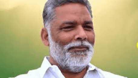 VIDEO: Pappu Yadav Got Burnt Lighting Ravana, Ulta Rocket Se Lagi Aag!