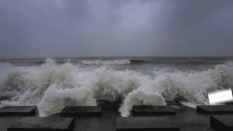 Watch: Cyclone Dana Triggers High Tidal Waves In West Bengal’s Old Digha Beach