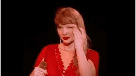 Taylor Swift’s Heartfelt Moment: Fans’ Standing Ovation Moves Her To Tears In Toronto | WATCH