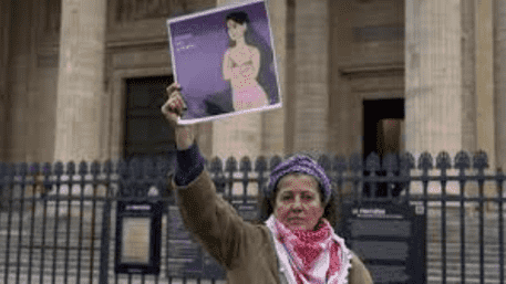 Torture In ‘Psychiatric Unit’: Student Who Stripped In Protest To Iran’s Dress Code, Right Group Says