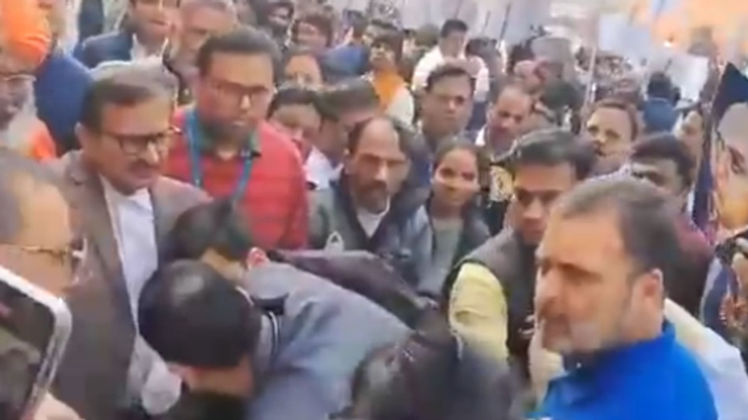 “Aapko sharam nahi aati Hai’ BJP MP Nishikant Slams Rahul Gandhi Over Alleged Push: Watch