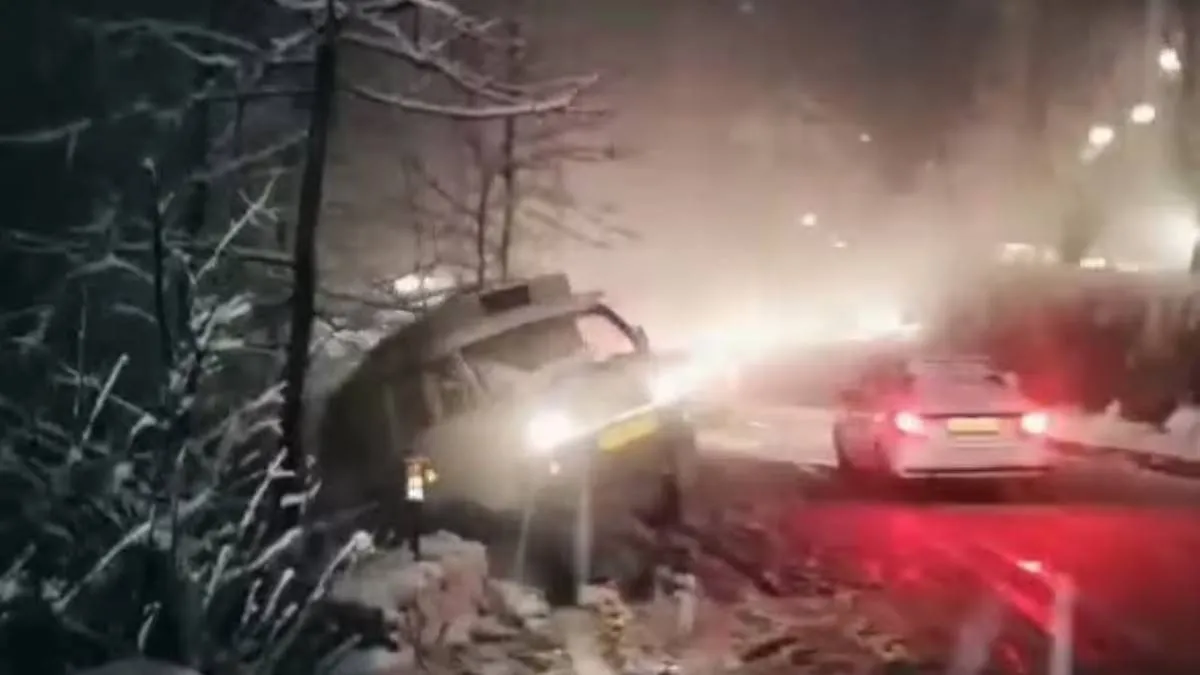 Chilling Moment: Man Jumps As Truck Skids On Icy Manali Road | WATCH
