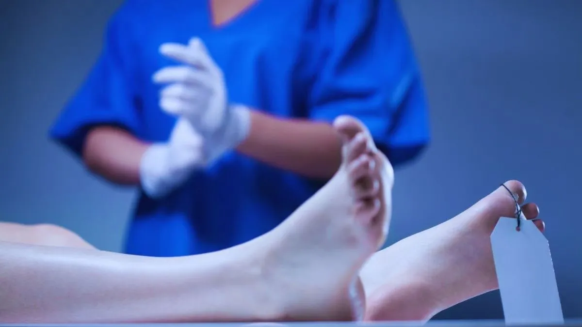 China’s Bizarre Hiring Process: Candidates Must Face Freezing Morgue for Mortuary Manager Role