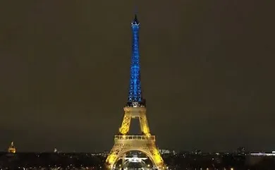 Eiffel Tower Catches Fire, Thousands Evacuated in Paris