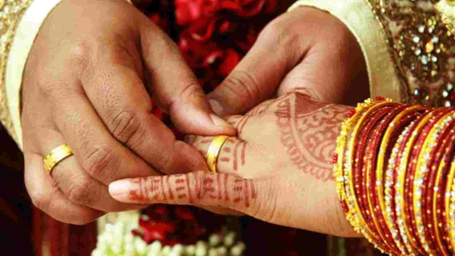 ‘Hum Dil De Chuke Sanam’ Core: Husband Arranges Wife’s Wedding With Her Boyfriend