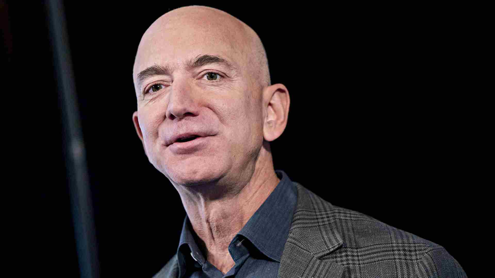 Jeff Bezos Set K Salary At Amazon But Earned M Per Hour