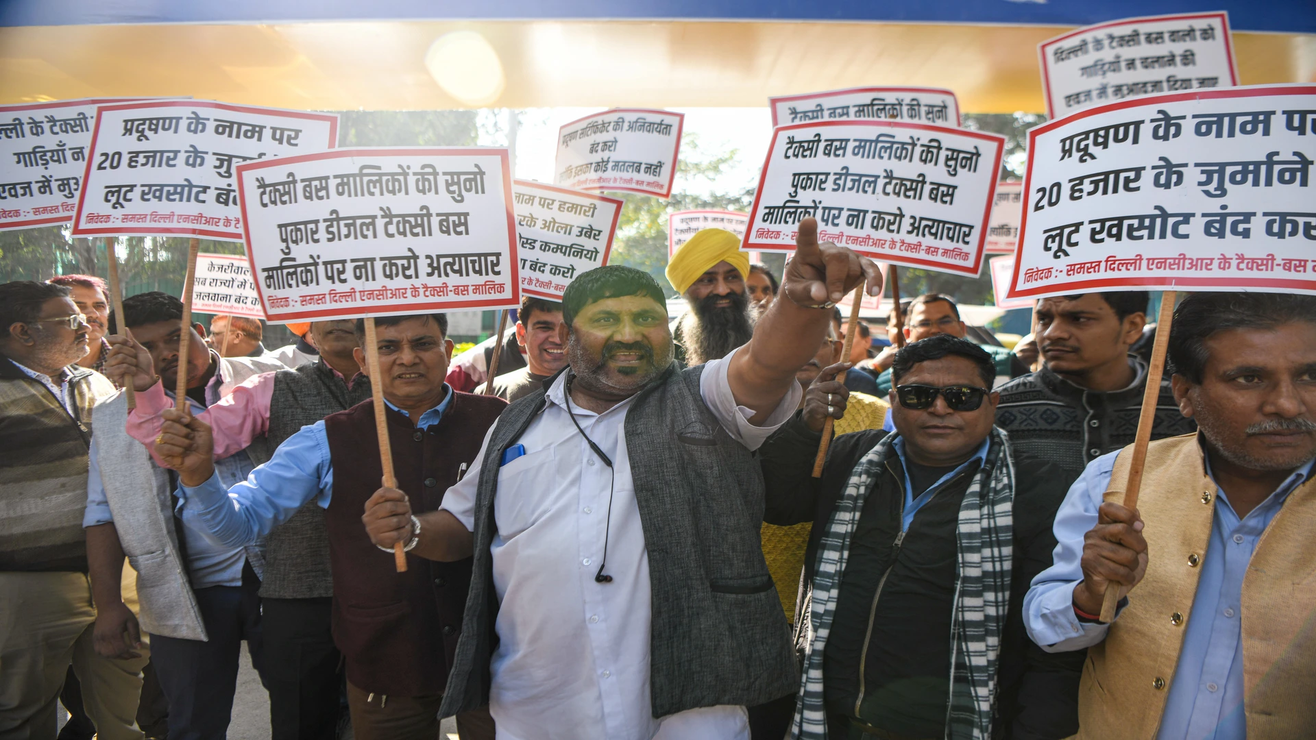 GRAP-III For Delhi-NCR Air Pollution: New Regulations for Schools, Transportation, And Indoor Heating Imposed