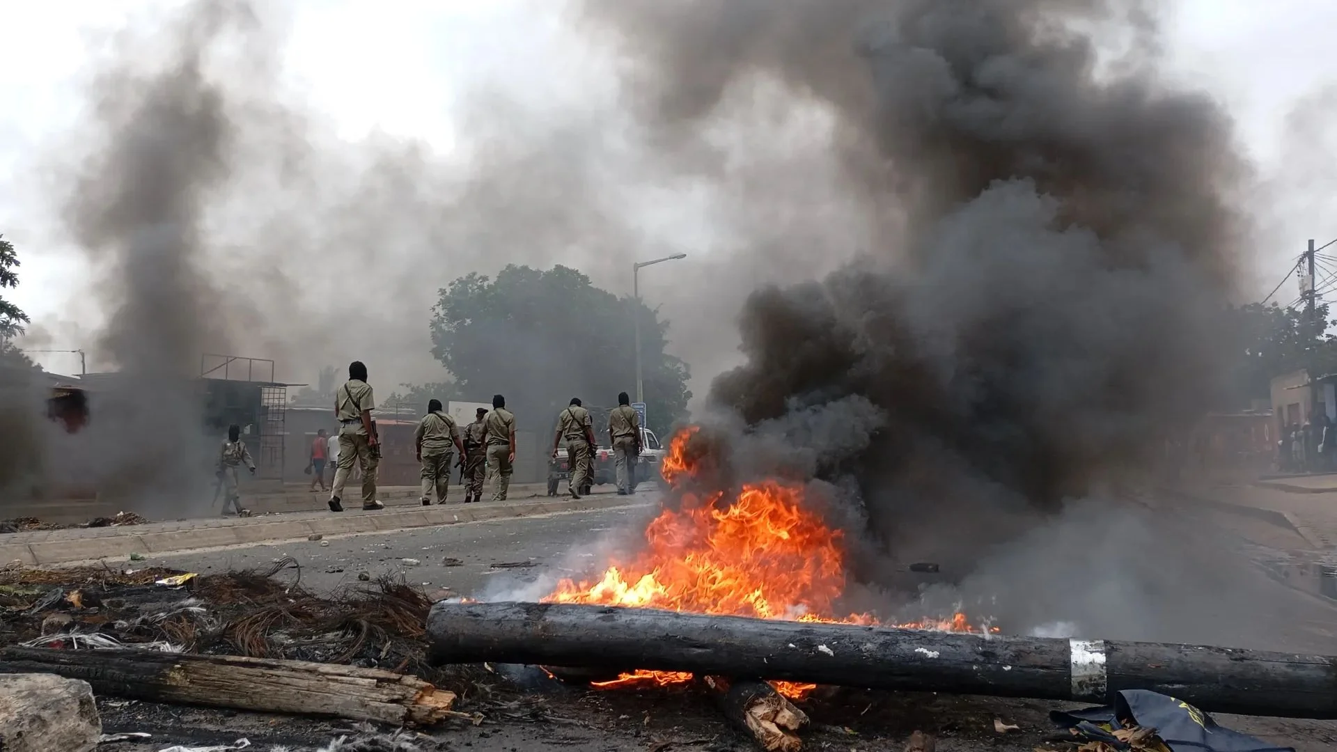Over 1,500 Prisoners Escape And 33 Killed In Mozambique Amid Election Dispute Riots