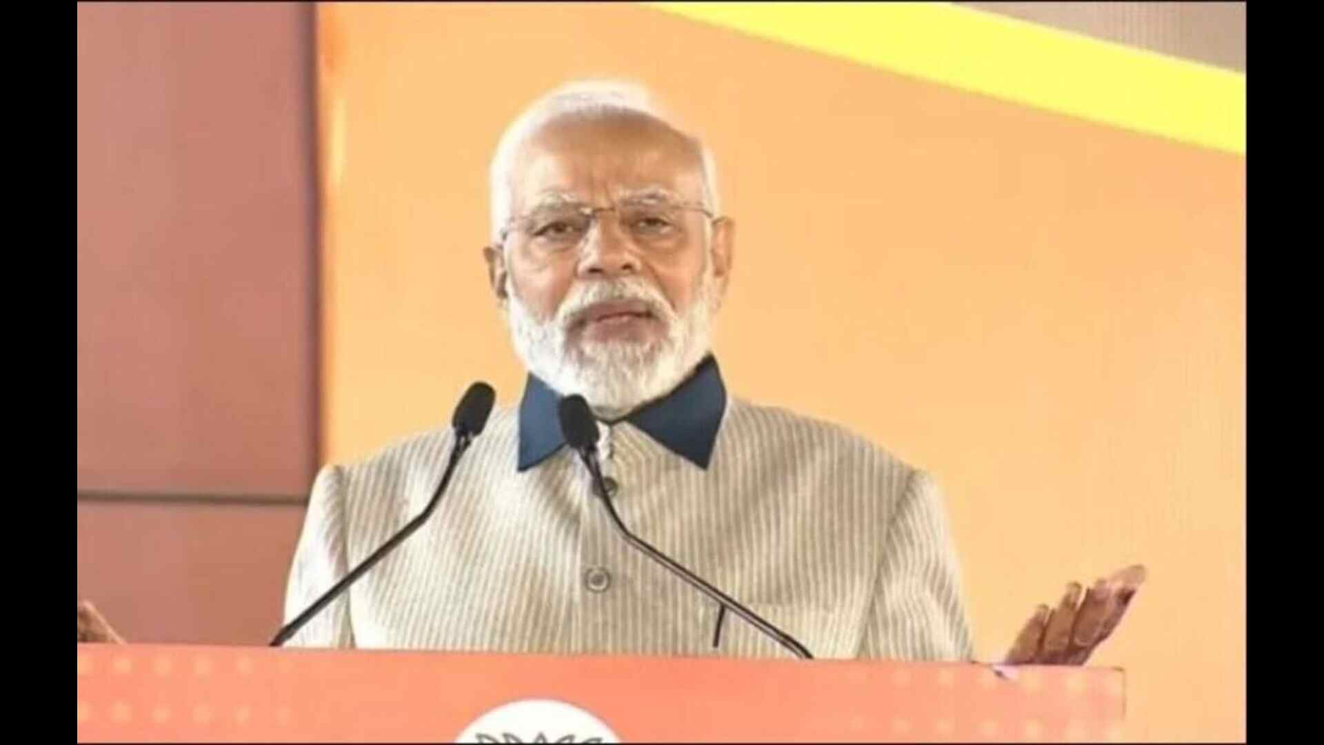 Prime Minister Modi Begins Two-Day Visit to Kuwait at Amir’s Invitation
