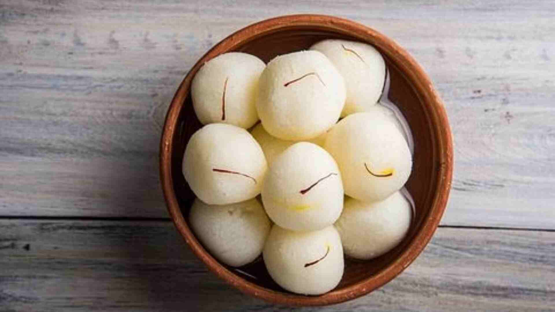 How This Popular Bengali Sweet Was Invented By Accident?