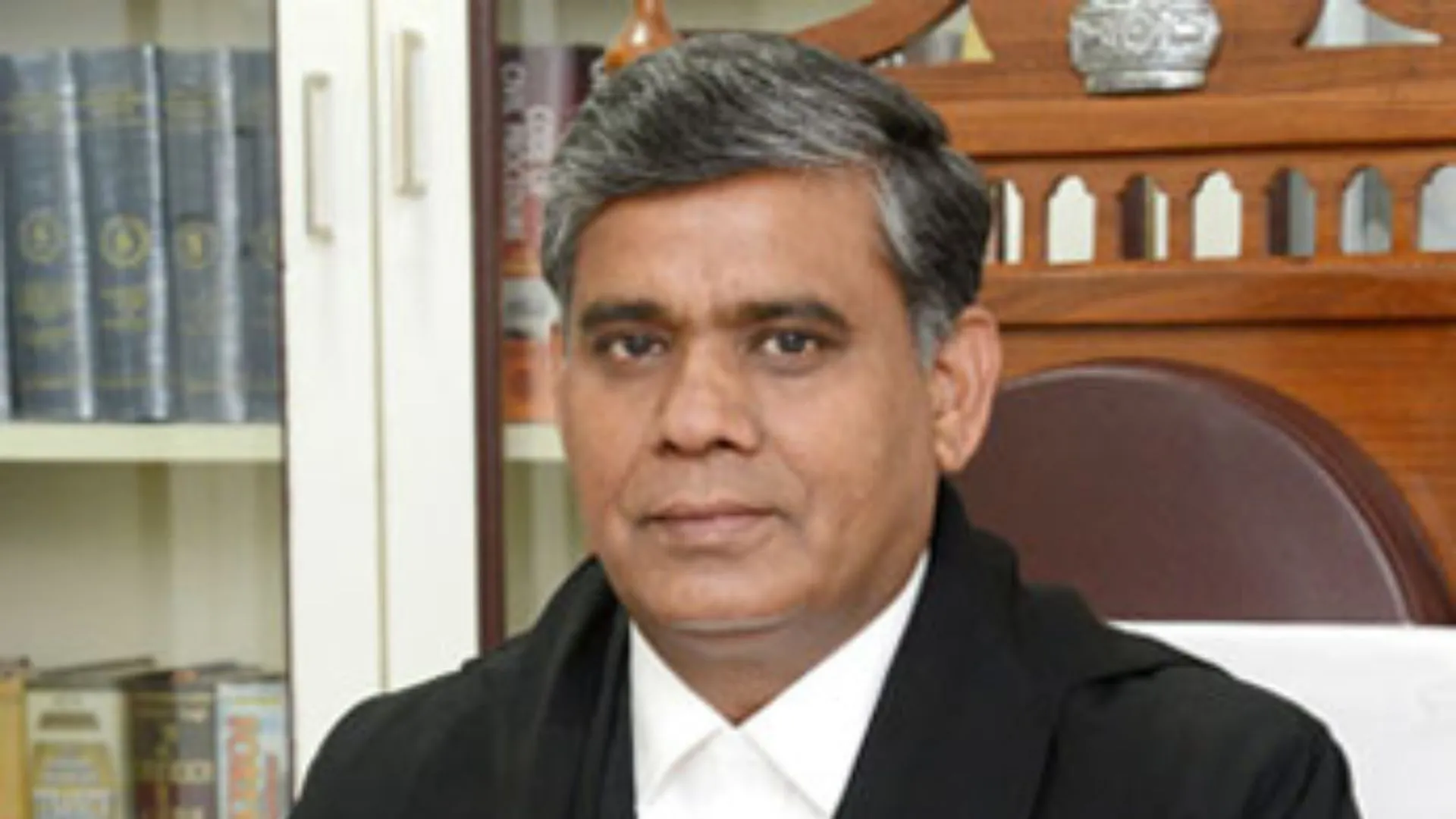 Temple Demolition Matter: MP HC Bar Association seeks probe against Chief Justice Kait