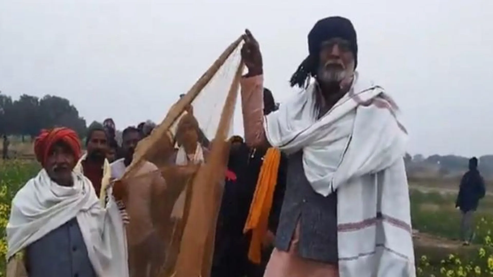 BJP Leader Attempts To Catch Leopard With Mosquito Net, Video Goes Viral | Watch