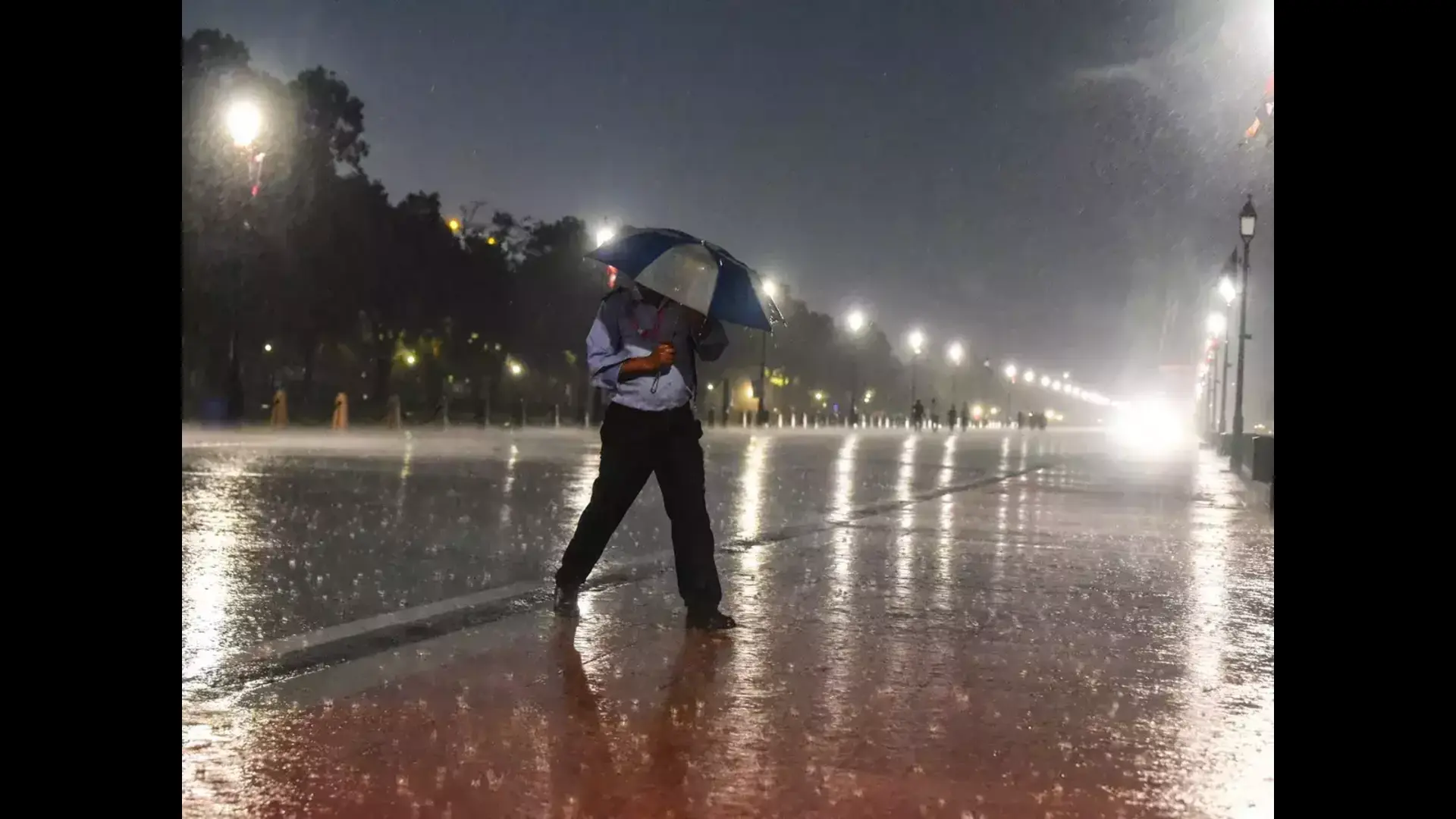 IMD Issues Yellow Alert for Delhi, Forecasts More Rain and Fog Over Weekend