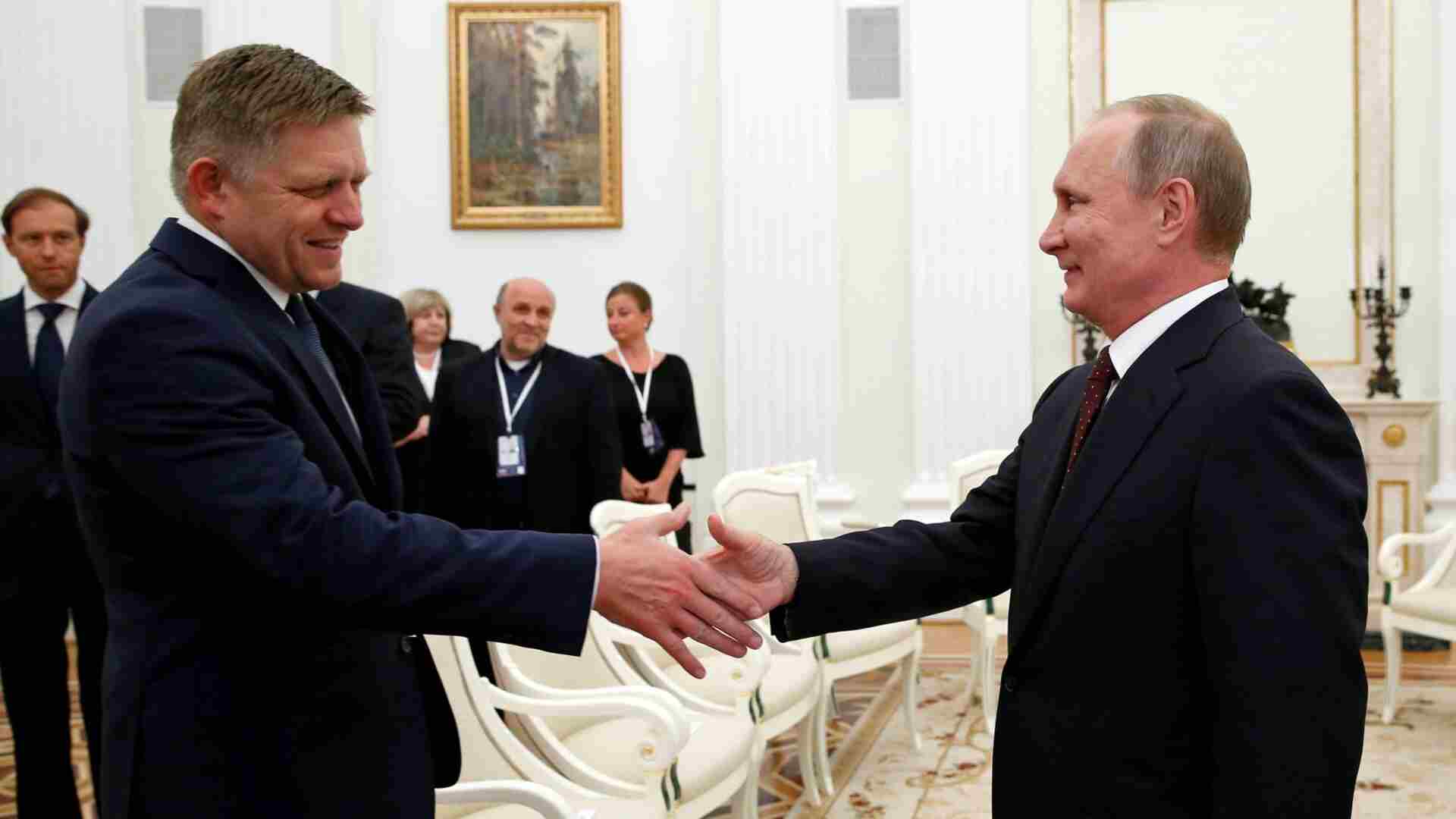 Slovak Prime Minister Fico Surprises with Moscow Visit to Meet Putin, Talks About Ukraine Conflict and Gas Transit