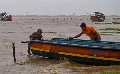 Sri Lankan Navy Detains 17 Tamil Nadu Fishermen, Seizes Boats