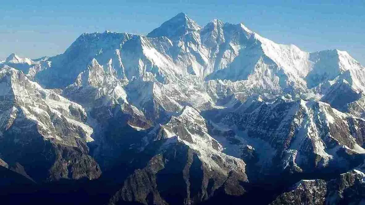 2 Mountains 100 Times Bigger Than Everest Found Deep Inside Earth’s Surface!