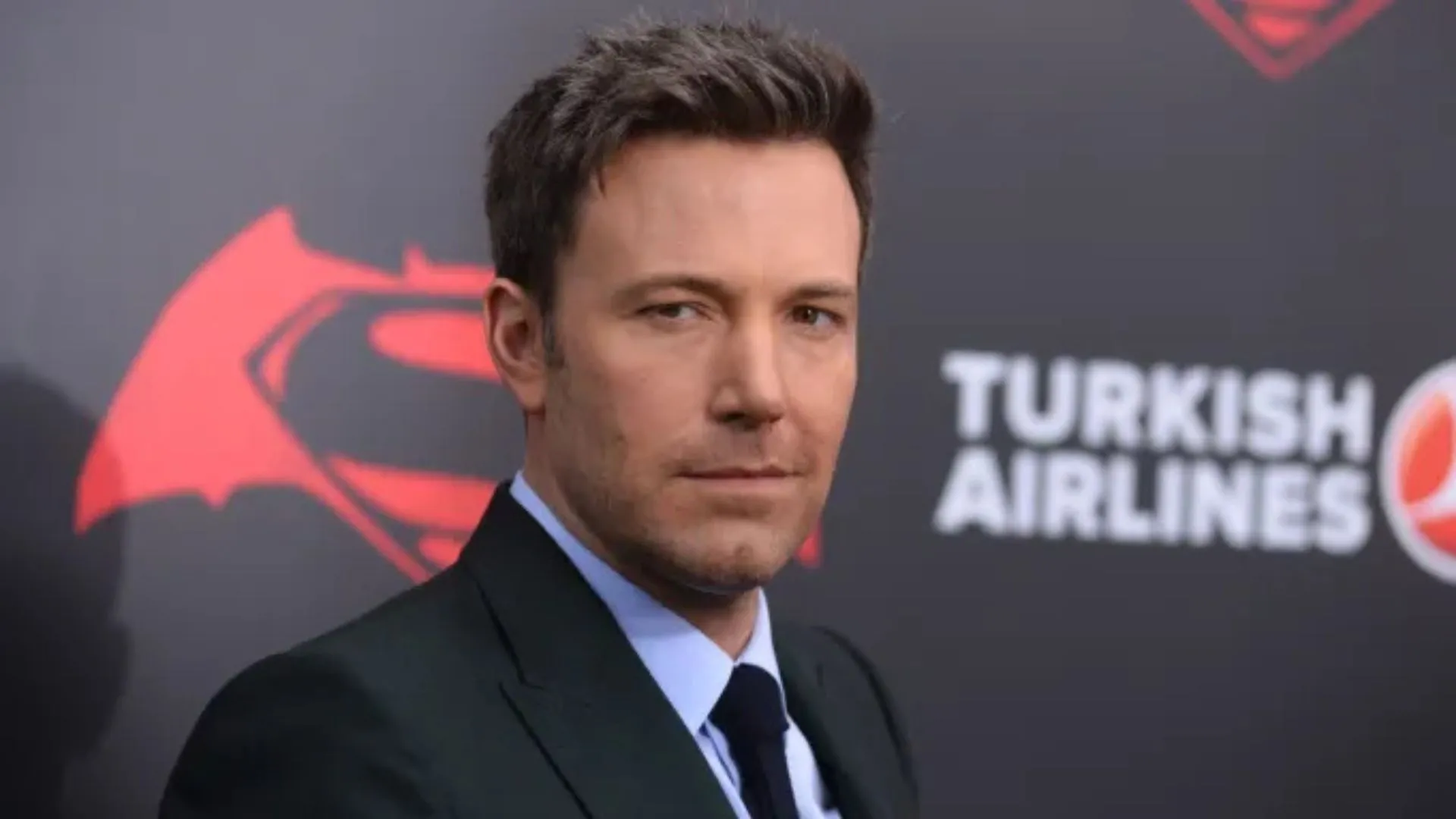 Ben Affleck Turns To Hypnotist To Quit Smoking Amid Divorce From Jennifer Lopez : Reports