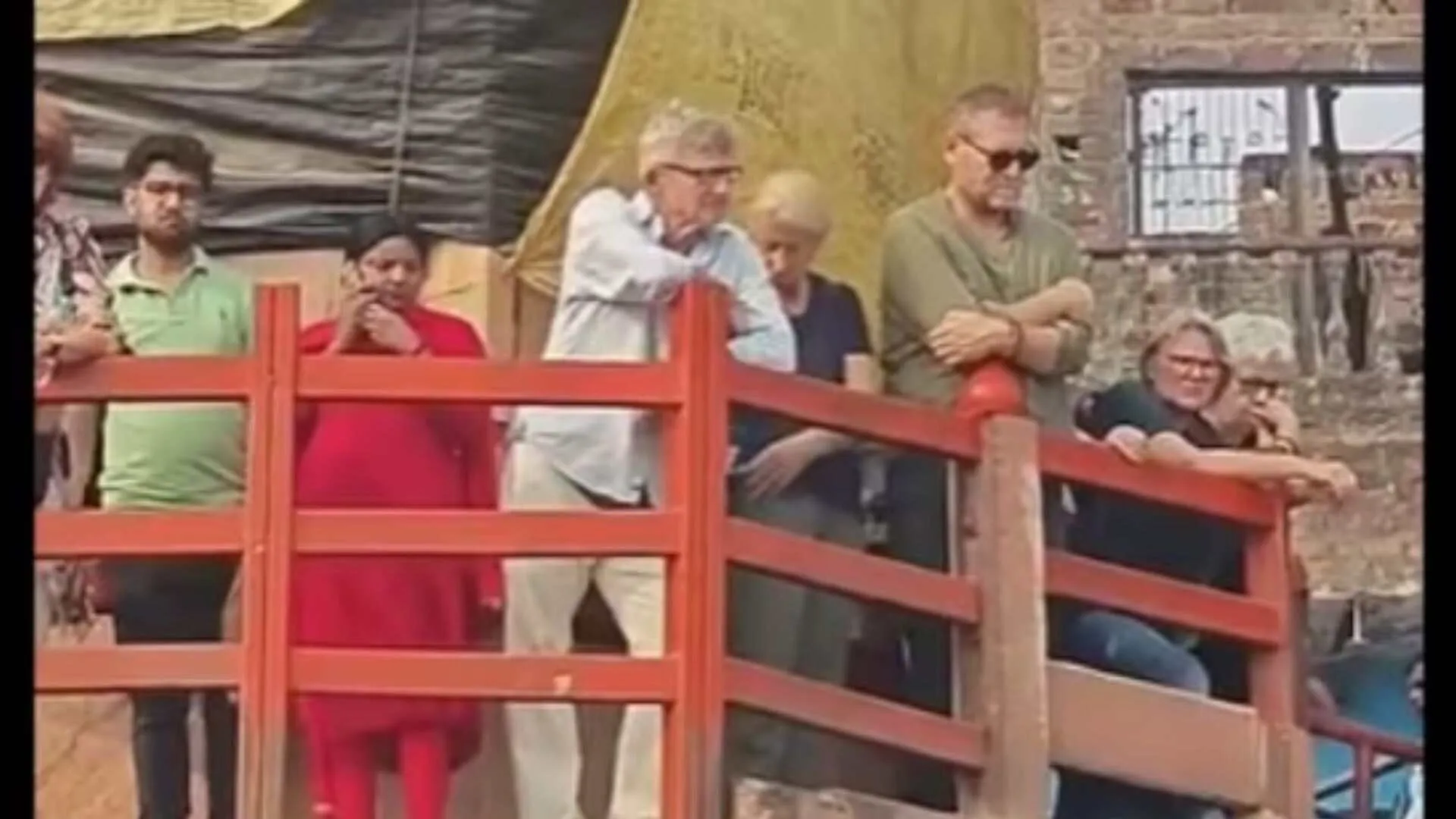 Did Bill Gates Actually Attend the Mahakumbh Mela in Prayagraj?