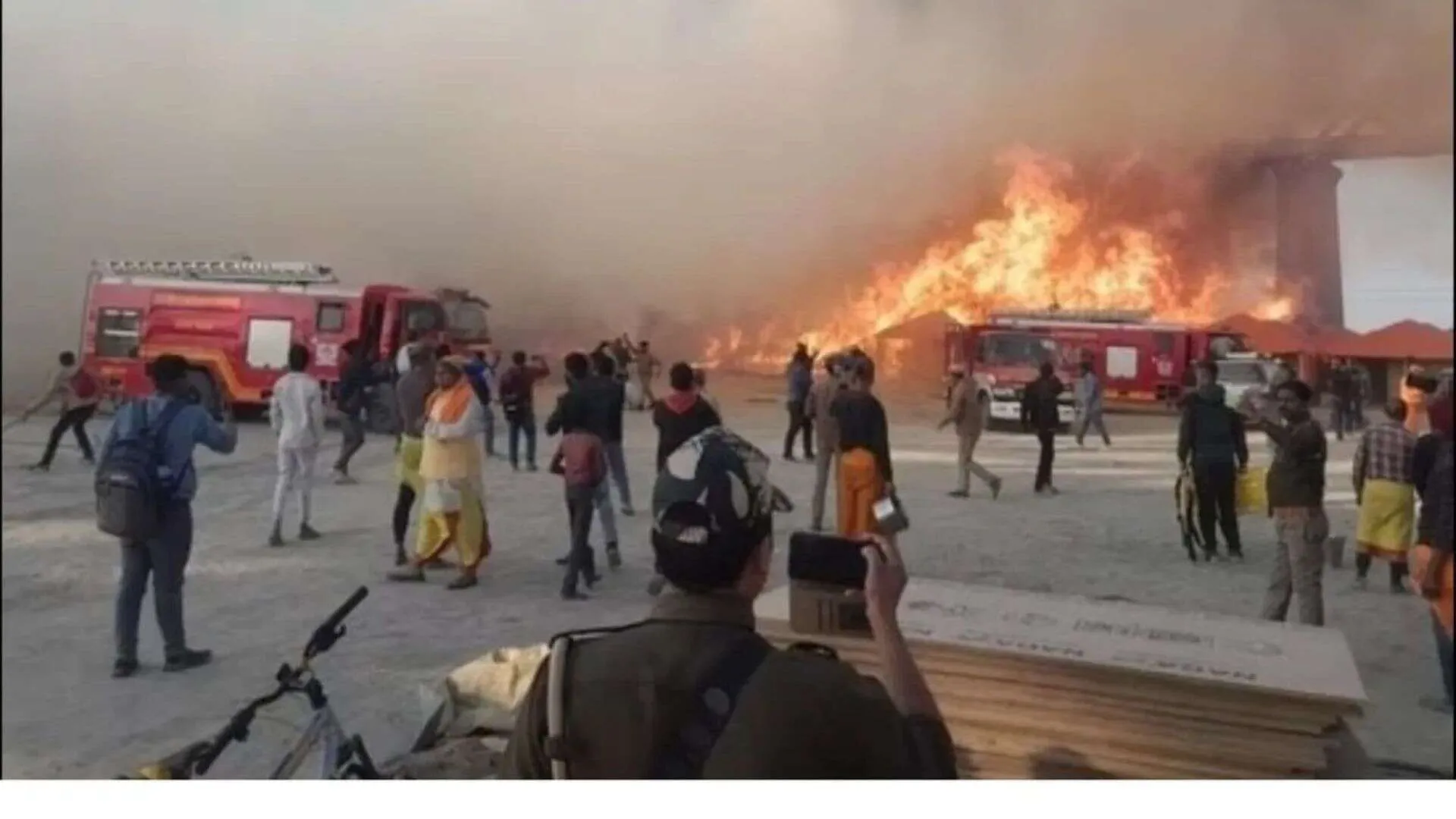 Prayagraj Hosts 5 Million Devotees on Maha Kumbh Mela’s Seventh Day; Geeta Press Camp Fire Extinguished