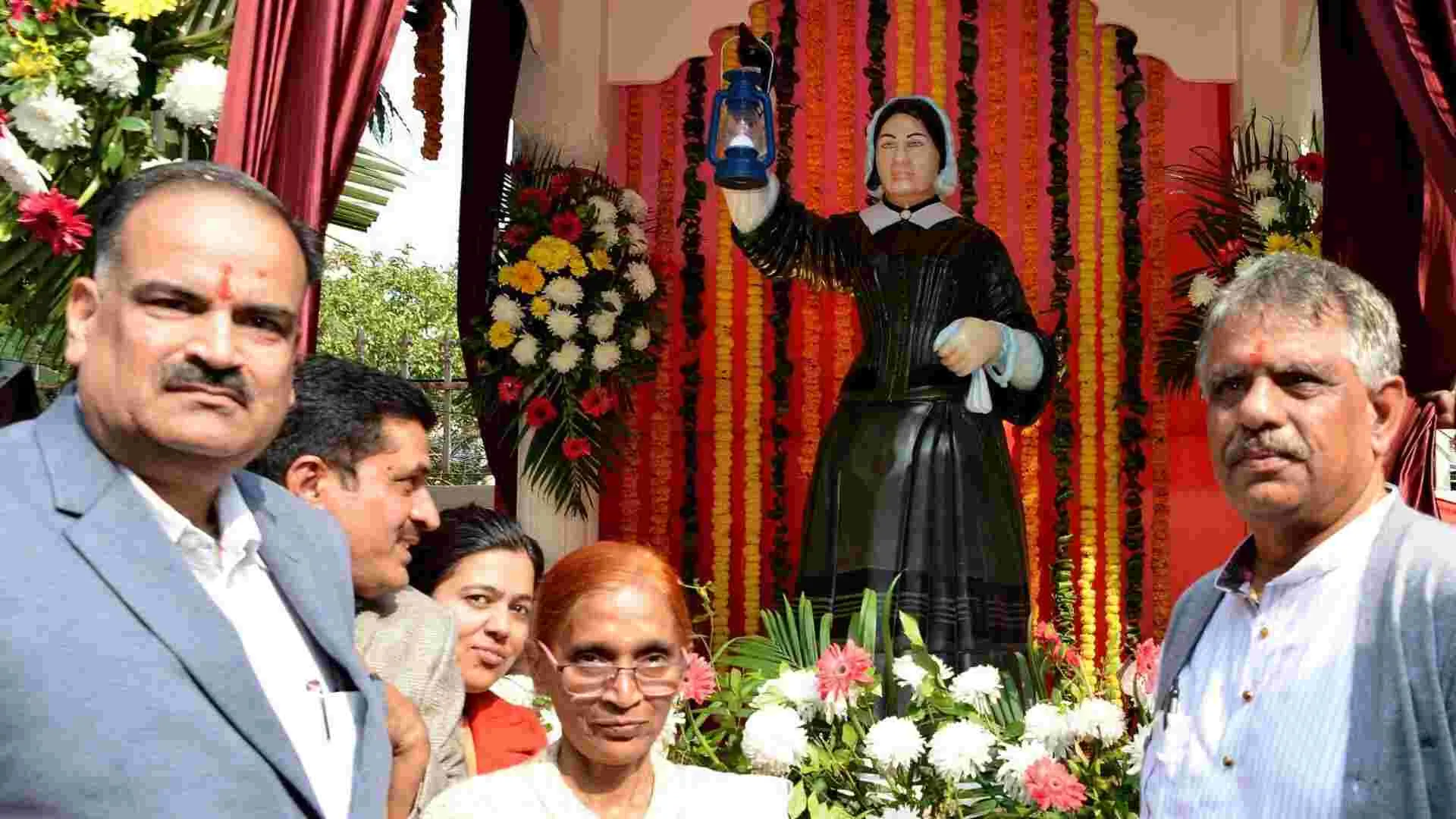 Gajendra Singh Khinvsar Unveils Florence Nightingale’s Statue