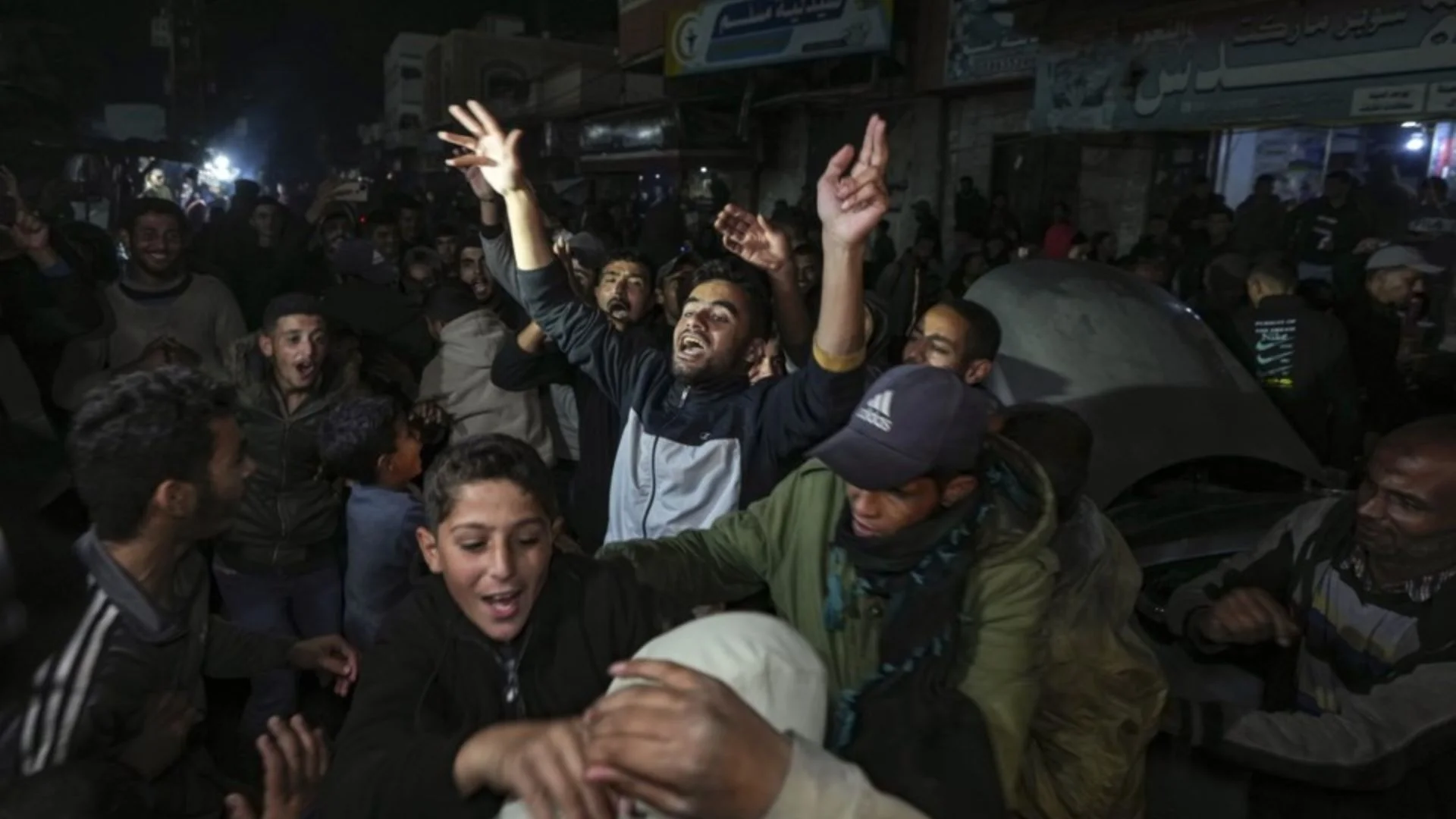 US Diplomats Rush To Fix Last-Minute Dispute Threatening Gaza Ceasefire Deal