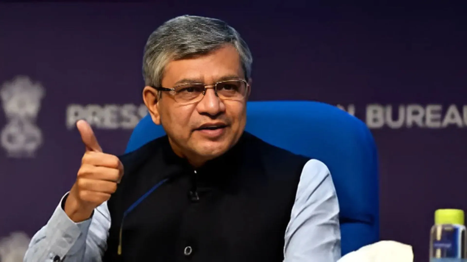 IT Minister Ashwini Vaishnaw: India to Host DeepSeek on Local Servers to Address Privacy Issues