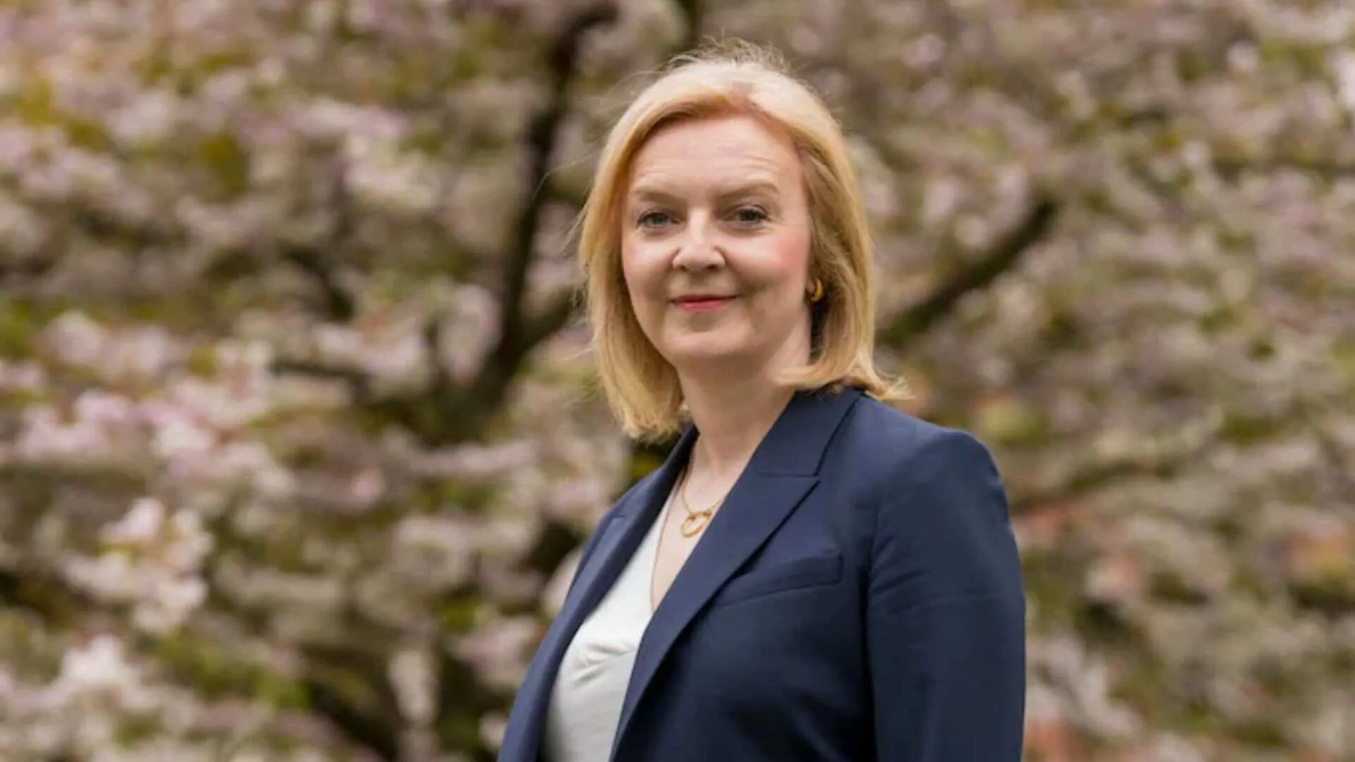 Liz Truss Issues Cease-and-Desist to Starmer Over Economy Crash Allegations