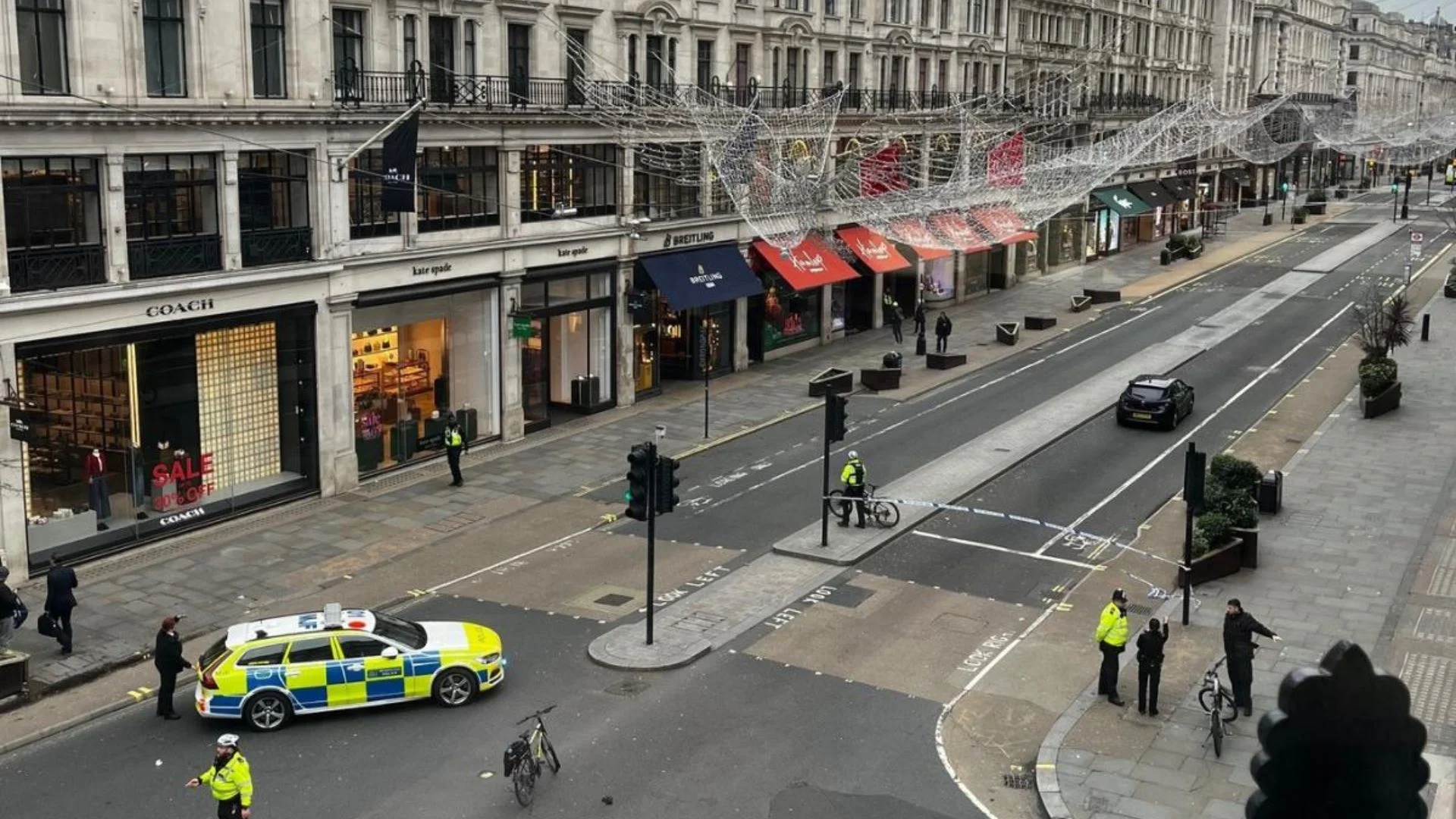 London’s Regent Street Triggered By Controlled Explosions After Suspicious Vehicle Alert