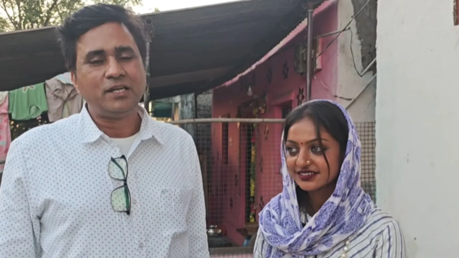 Monalisa, Maha Kumbh 2025 Viral Sensation, Set to Debut in Hindi Film