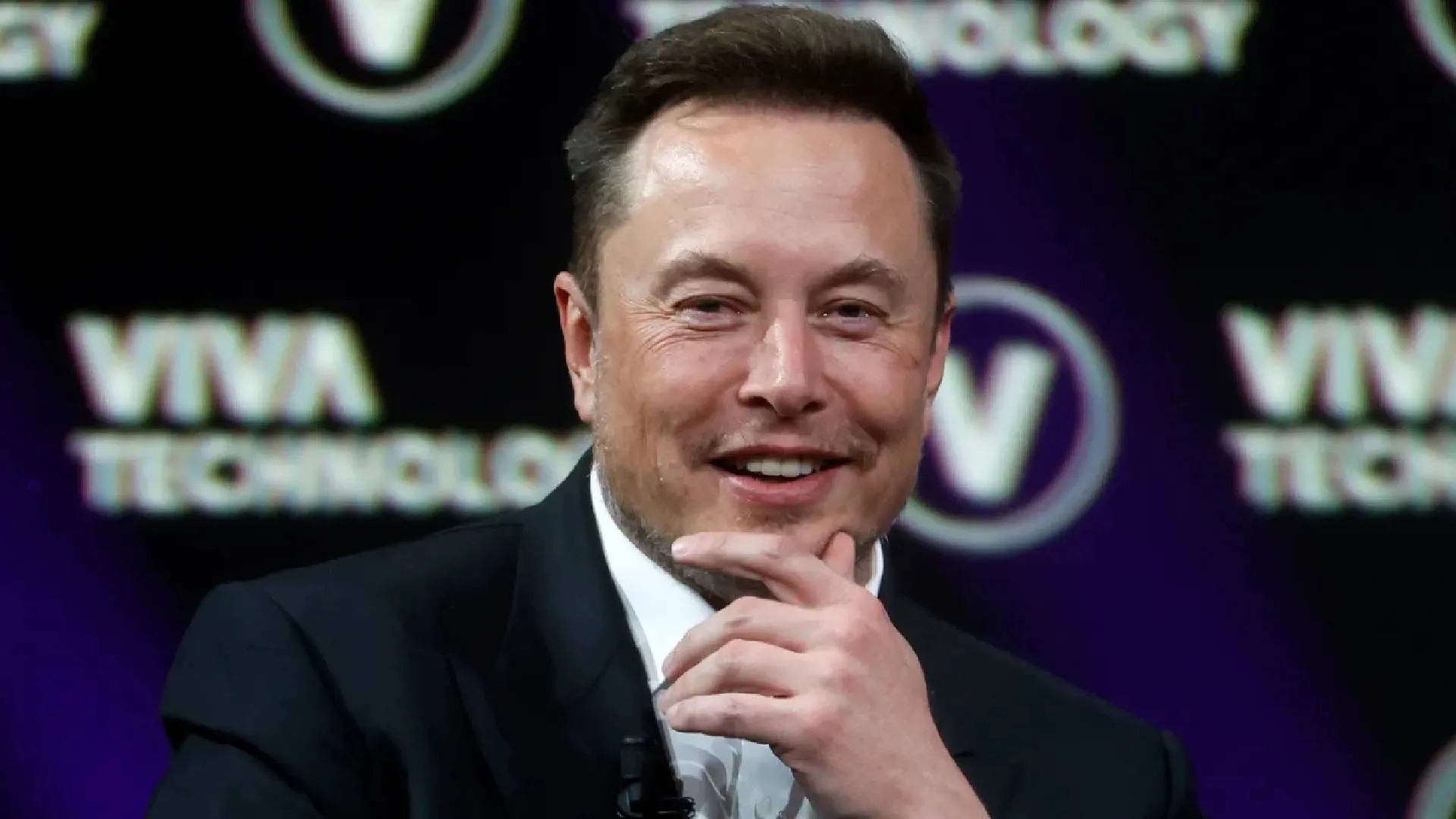 Elon Musk Seeks Top Software Engineers to Build His Visionary “Everything App”
