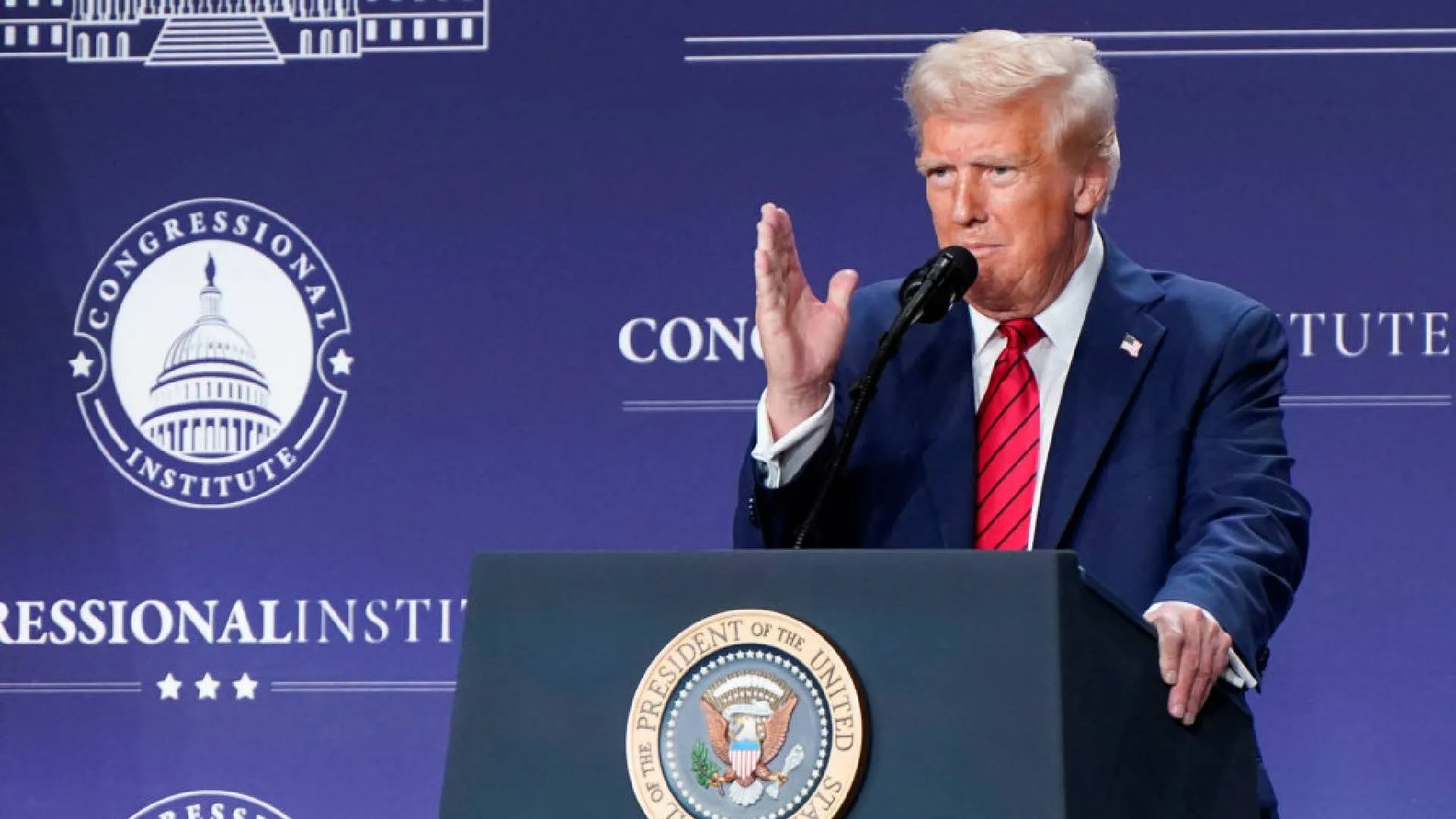 Donald Trump Flood of Words Overwhelms White House Stenographers