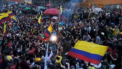 Colombia Blocks U.S. Military Deportation Flights Amid Protests
