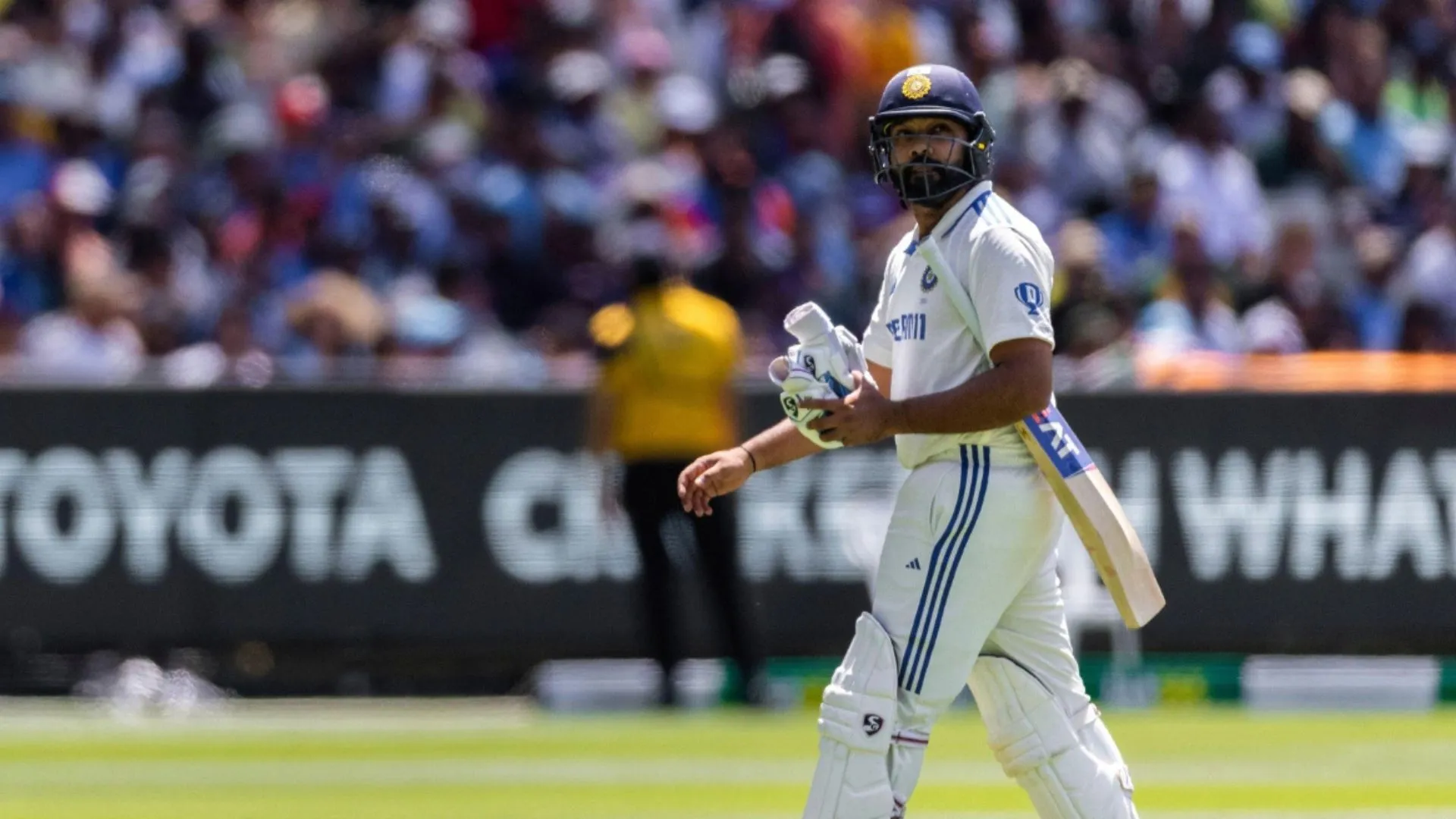 Rohit Sharma Allegedly Tells BCCI He’ll Step Down as Captain After Key Tournament