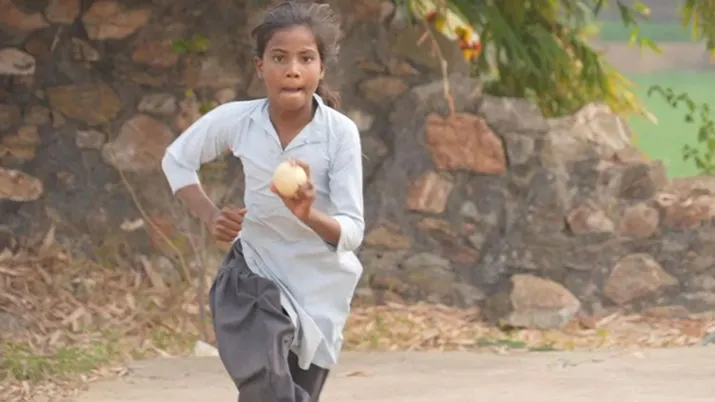 Sachin Tendulkar Spotlights Sushila’s Bowling Talent, Turning Her Into an Internet Sensation: Watch
