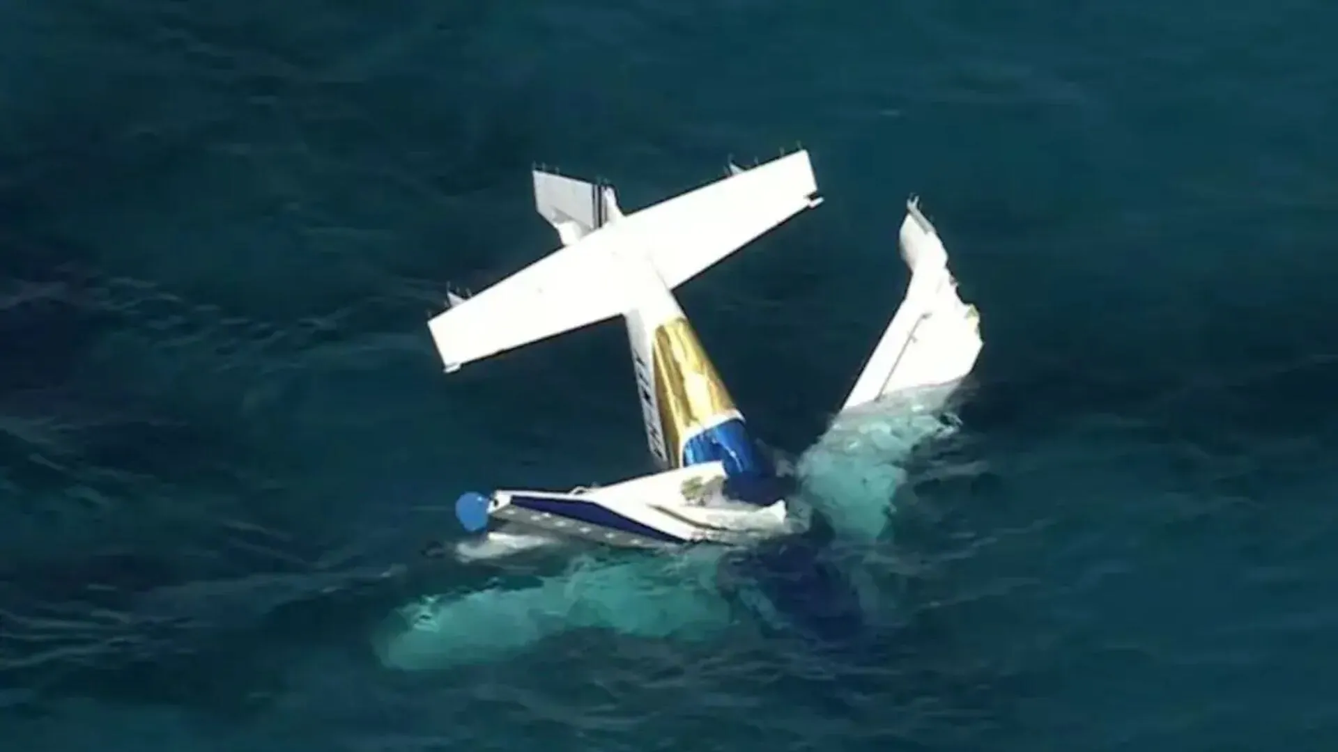 Seaplane Crashes Near Australian Island, 3 Dead