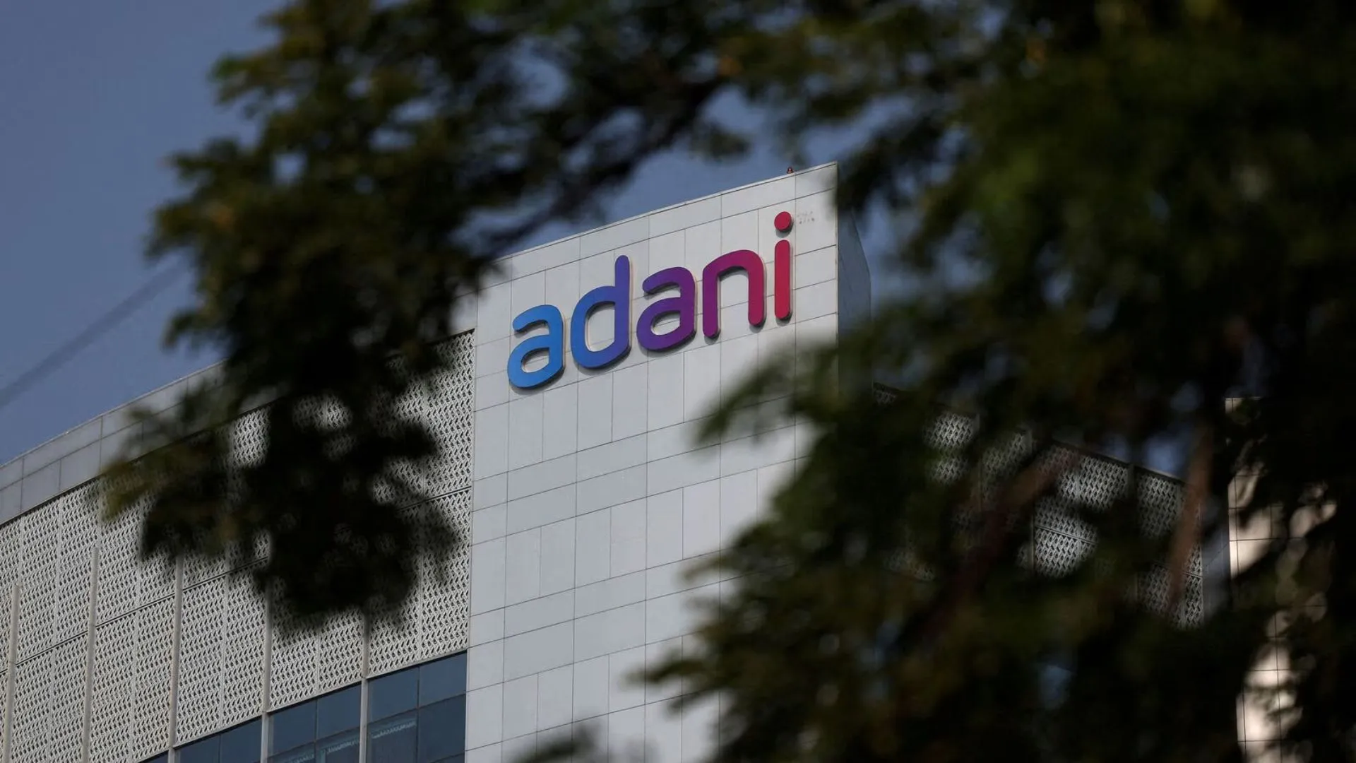 Sri Lanka Scraps Adani Power Deal, Forms Panel for Review